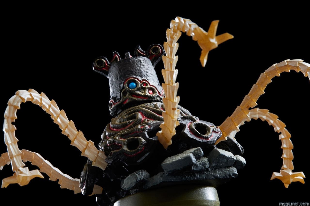 Zelda Breath of the Wild Guardian amiibo